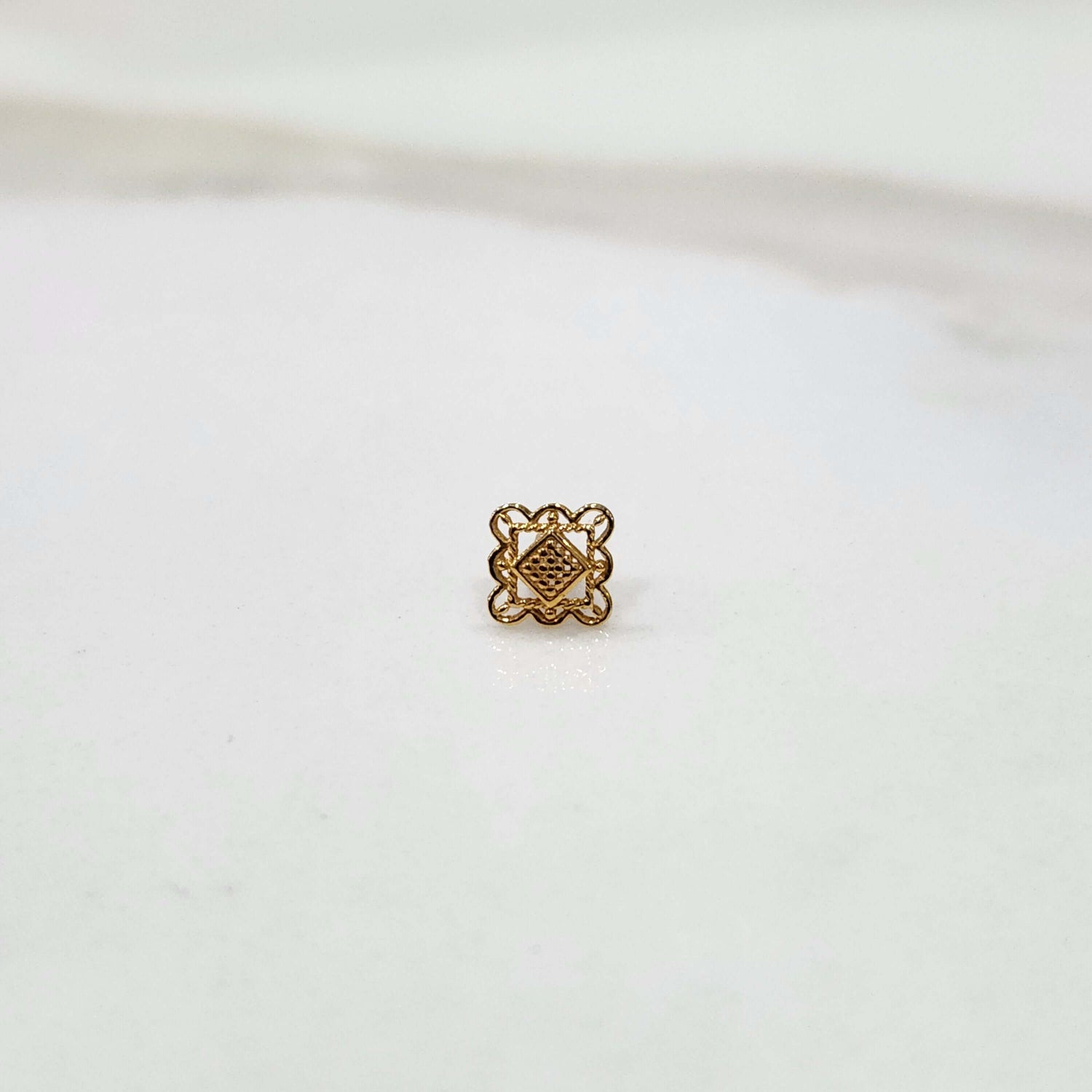 Lattice Bloom