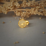 Hexa Minimal -- 18K Round Filigree Nose Pin Design in Gold