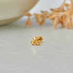 Tri Petal Crest Gold Nose Pin – Simple 18K Nose Pin Gold Design for Women