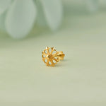 Loop Diadem Gold Nose Pin – Simple 18K Nose Pin Gold Design for Women