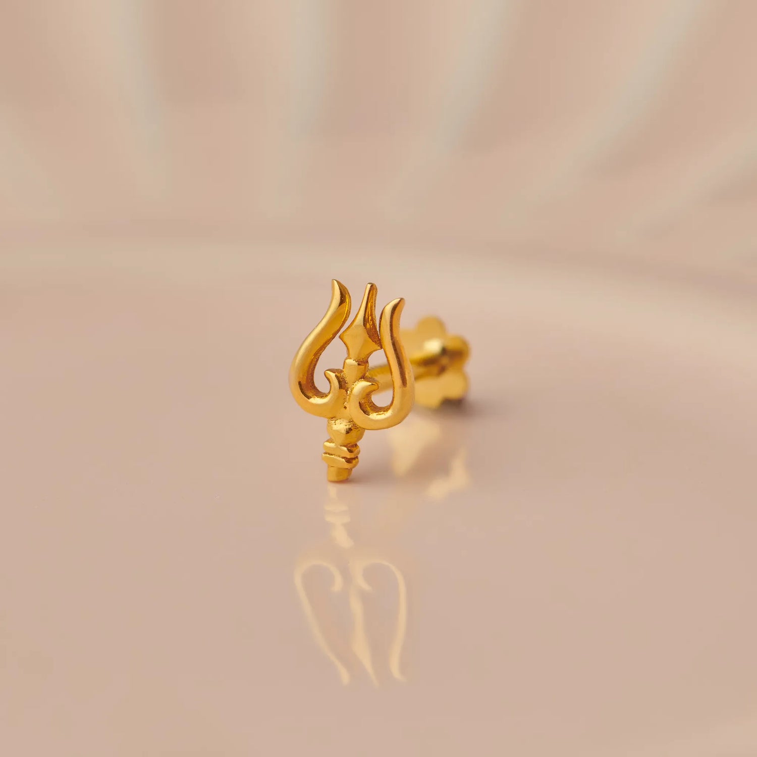Trishul Divine Gold Nose Pin – Simple 18K Nose Pin Gold Design for Women