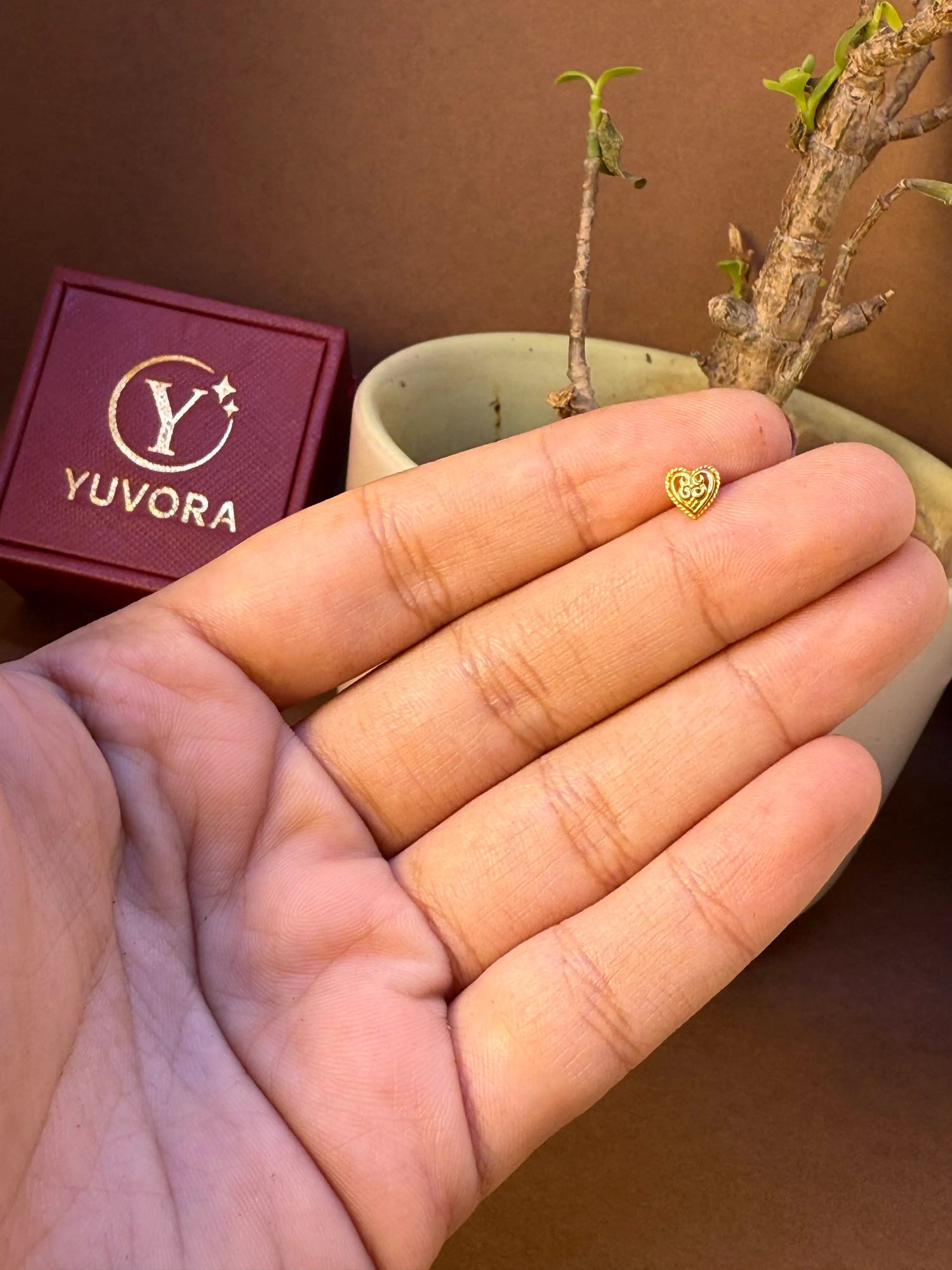 Heart Filigree Gold Nose Pin – Simple 18K Nose Pin Gold Design for Women