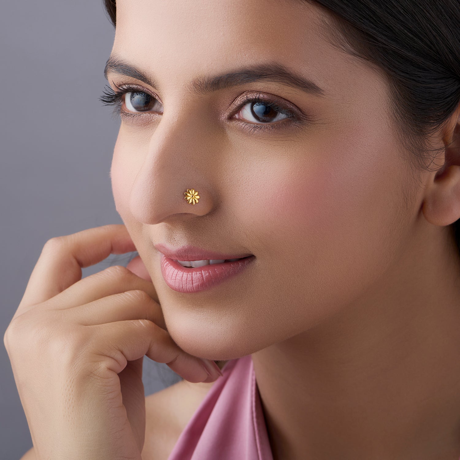 Daisy Radiance Gold Nose Pin – Simple 18K Nose Pin Gold Design for Women