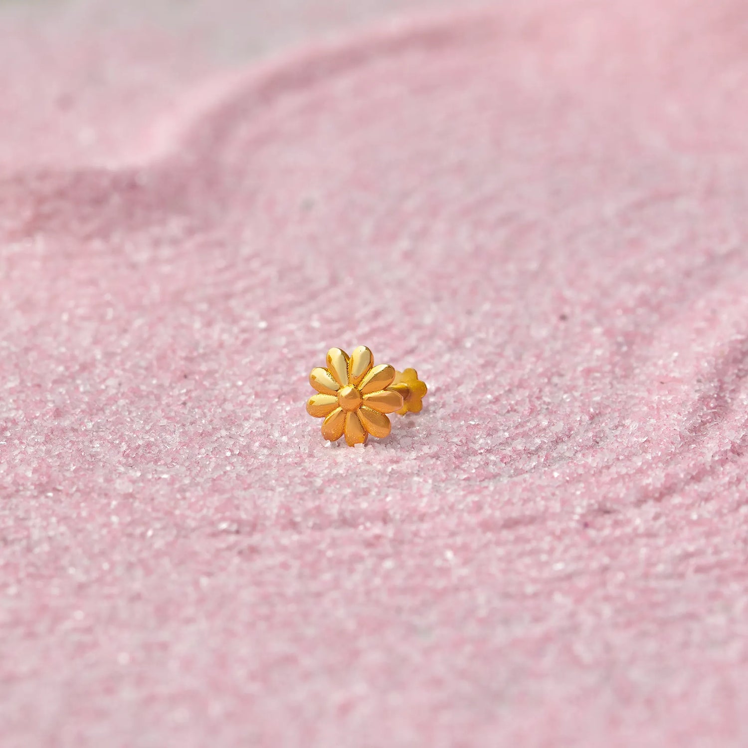 Daisy Radiance Gold Nose Pin ??Simple 18K Nose Pin Gold Design for Women