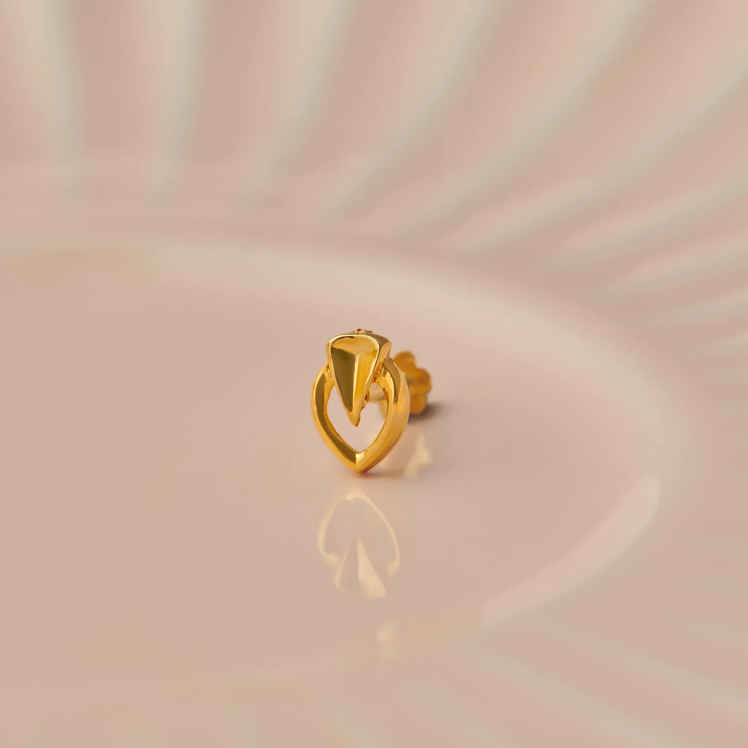 Leaf Within Gold Nose Pin – Simple 18K Nose Pin Gold Design for Women