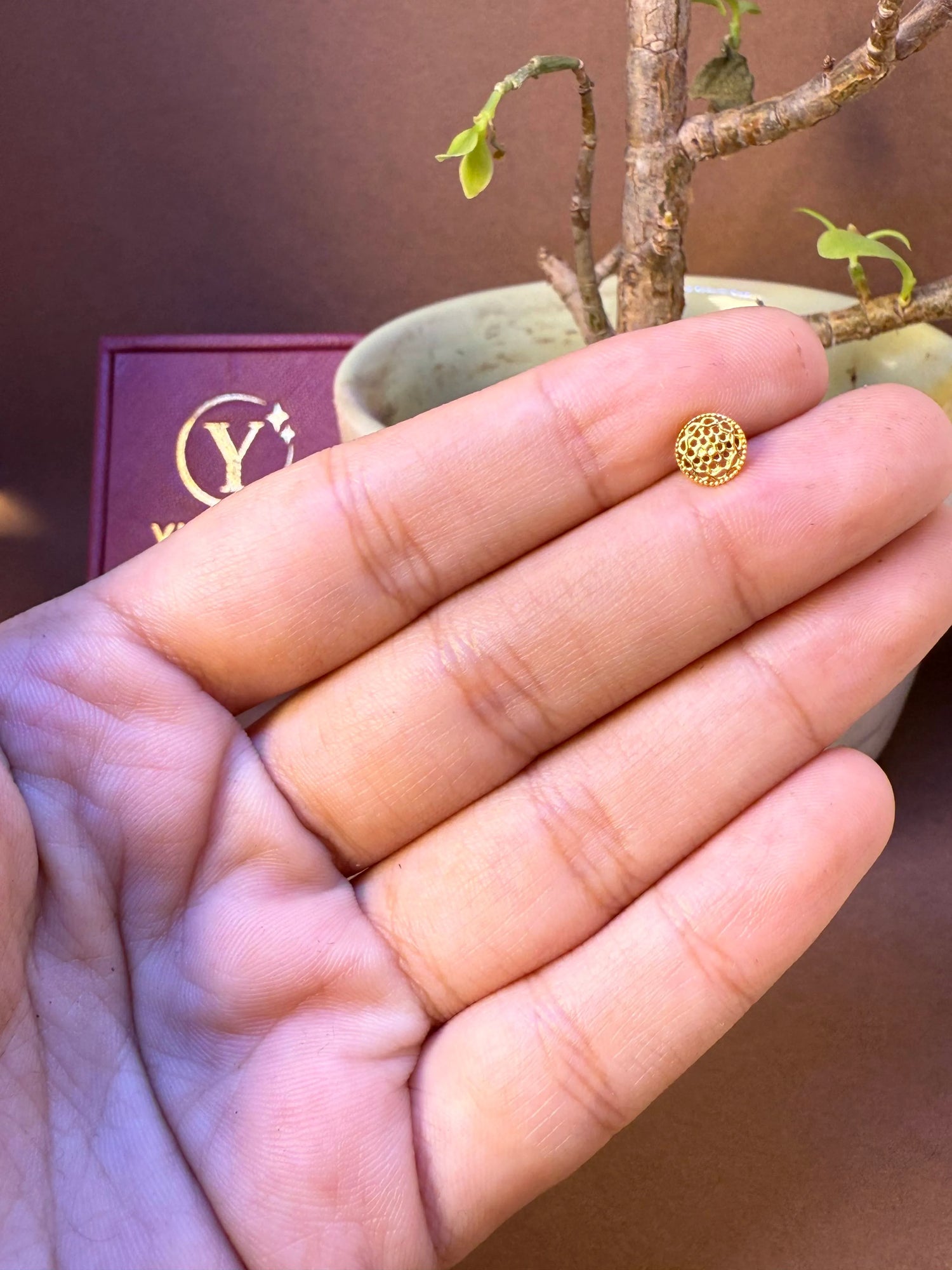 Floral Aura Gold Nose Pin – Simple 18K Nose Pin Gold Design for Women