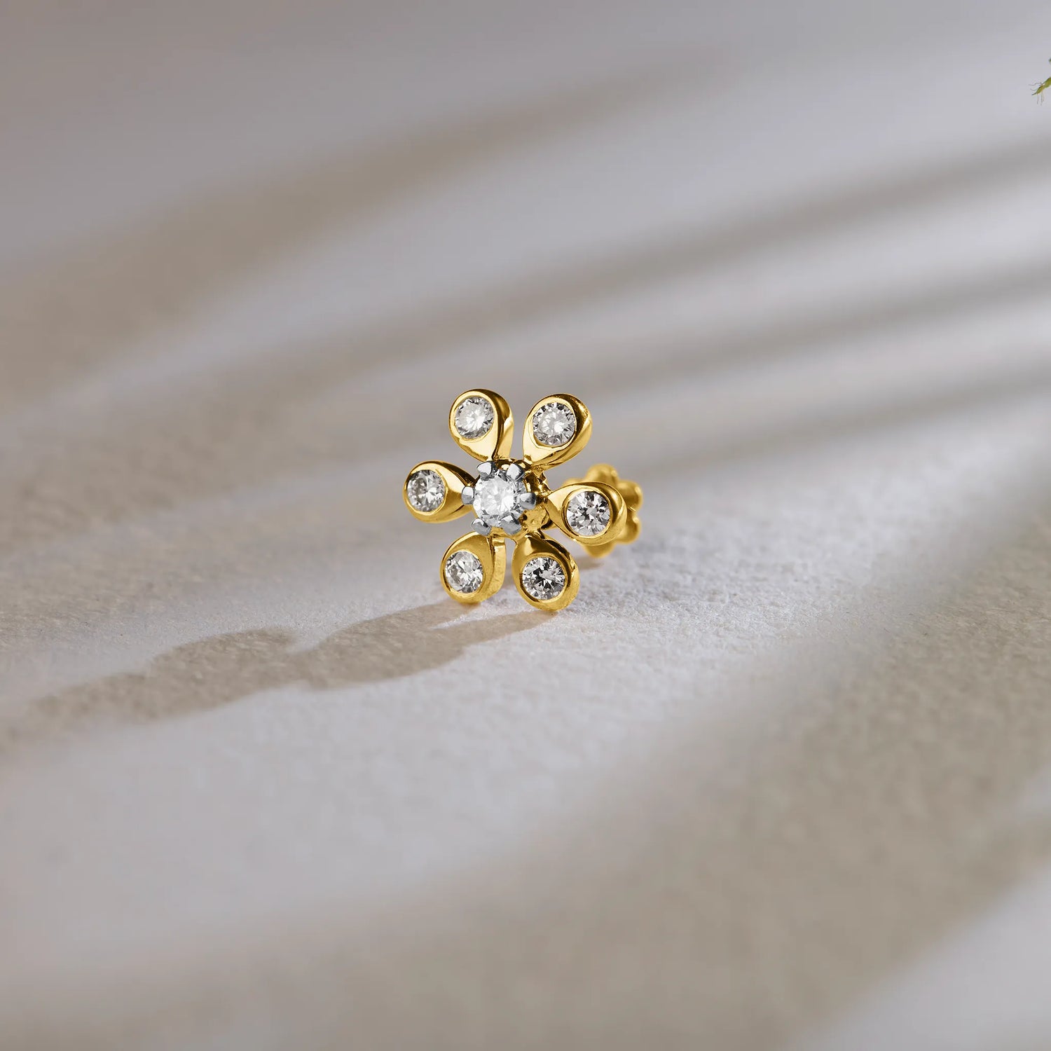 Garden Galaxy Gold Diamond Nose Pin For Women Online