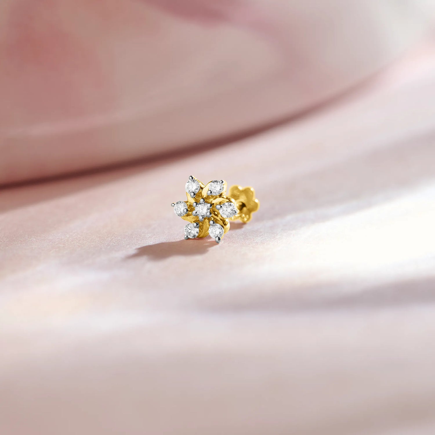 Solar Swirl Sun Inspired Nose Pin Gold Diamond Design For Women Online