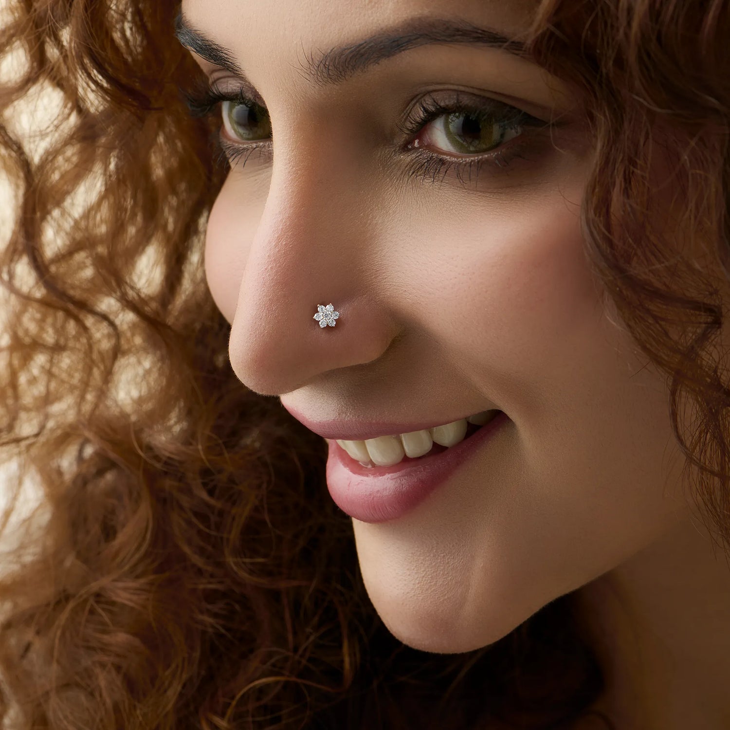 Petal Star Flower Inspired Gold Diamond Nose Pin For Women