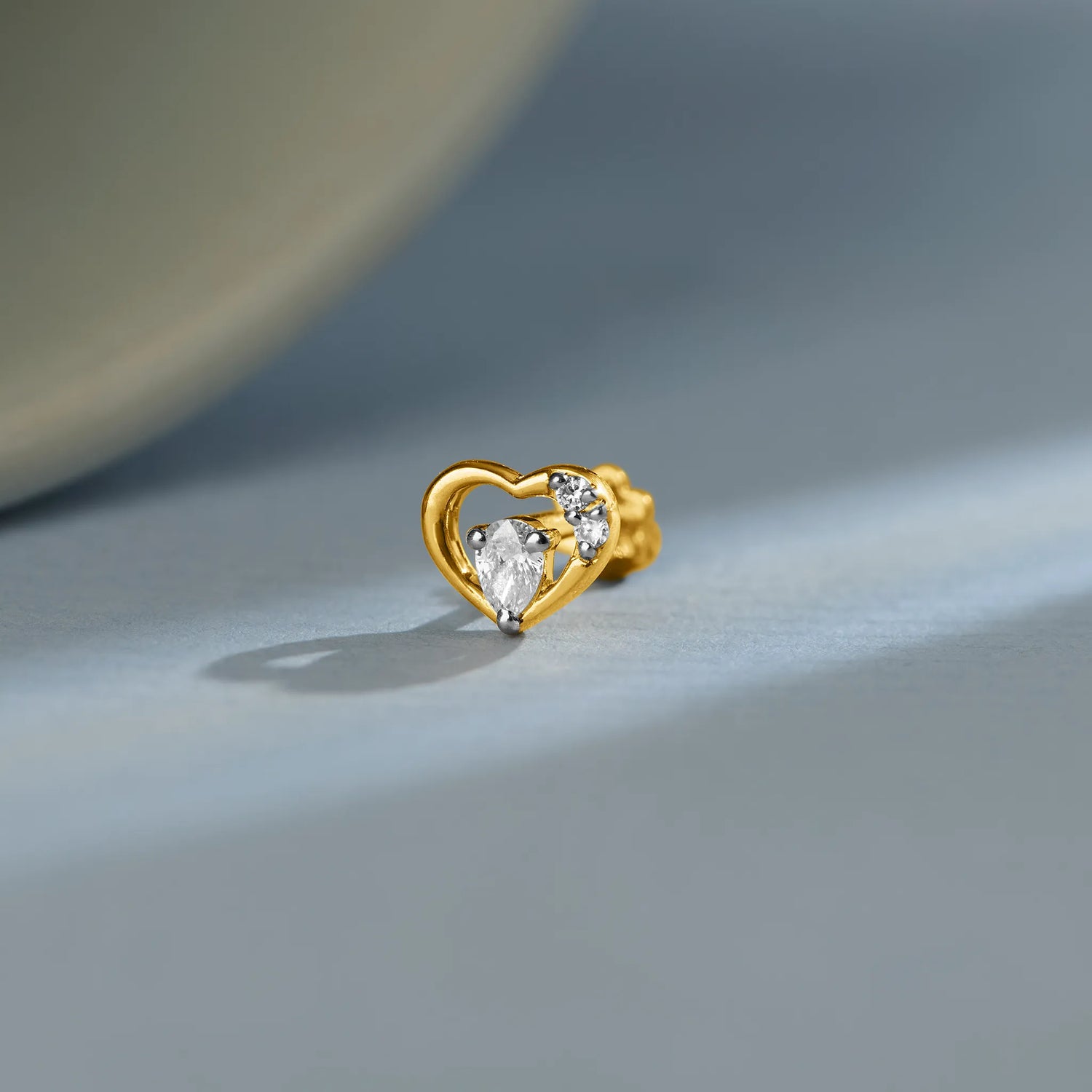 Heart Dew Nose Pin Gold With Diamond For Women