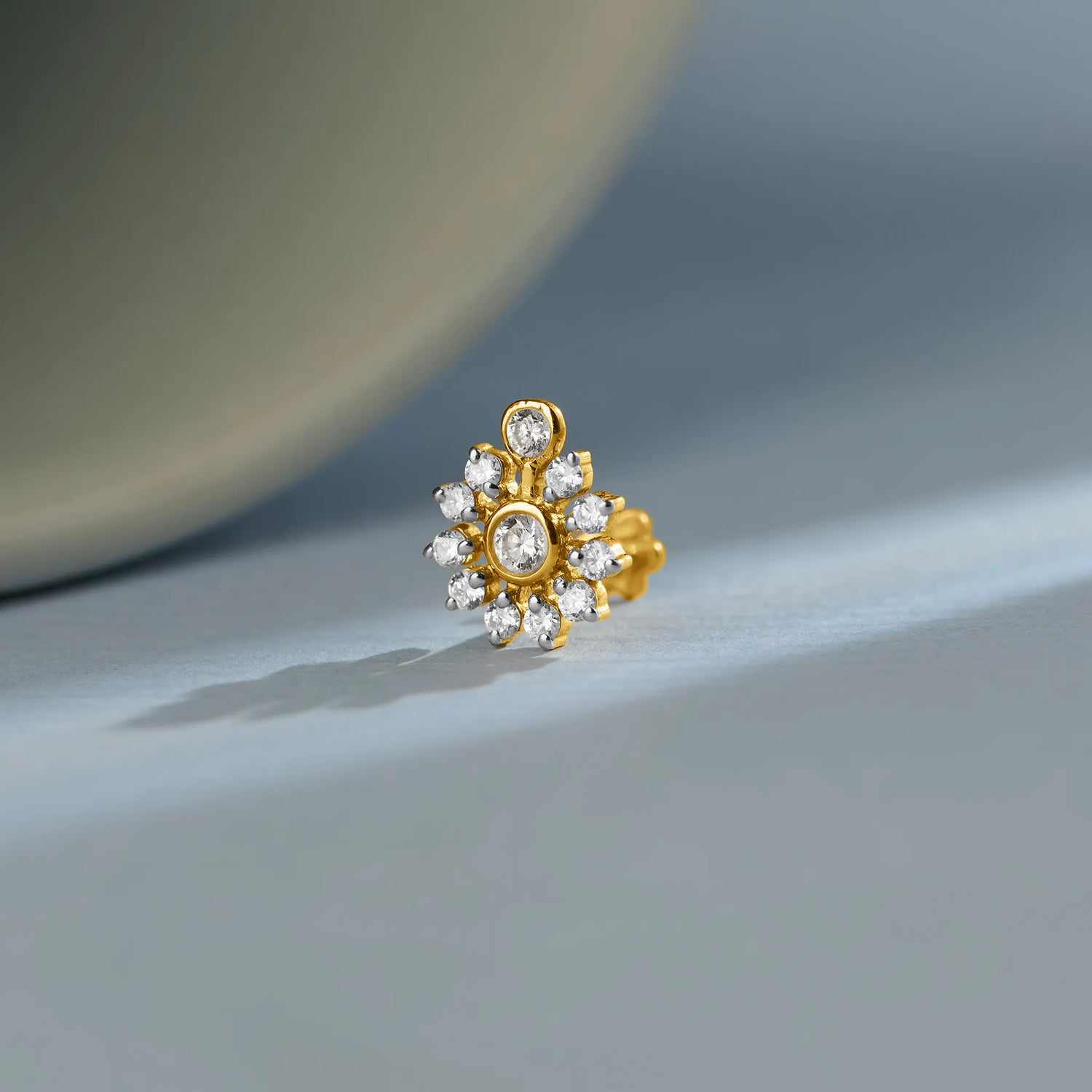 Regal Sun Gold Diamond Nose Pin Design For Women Online