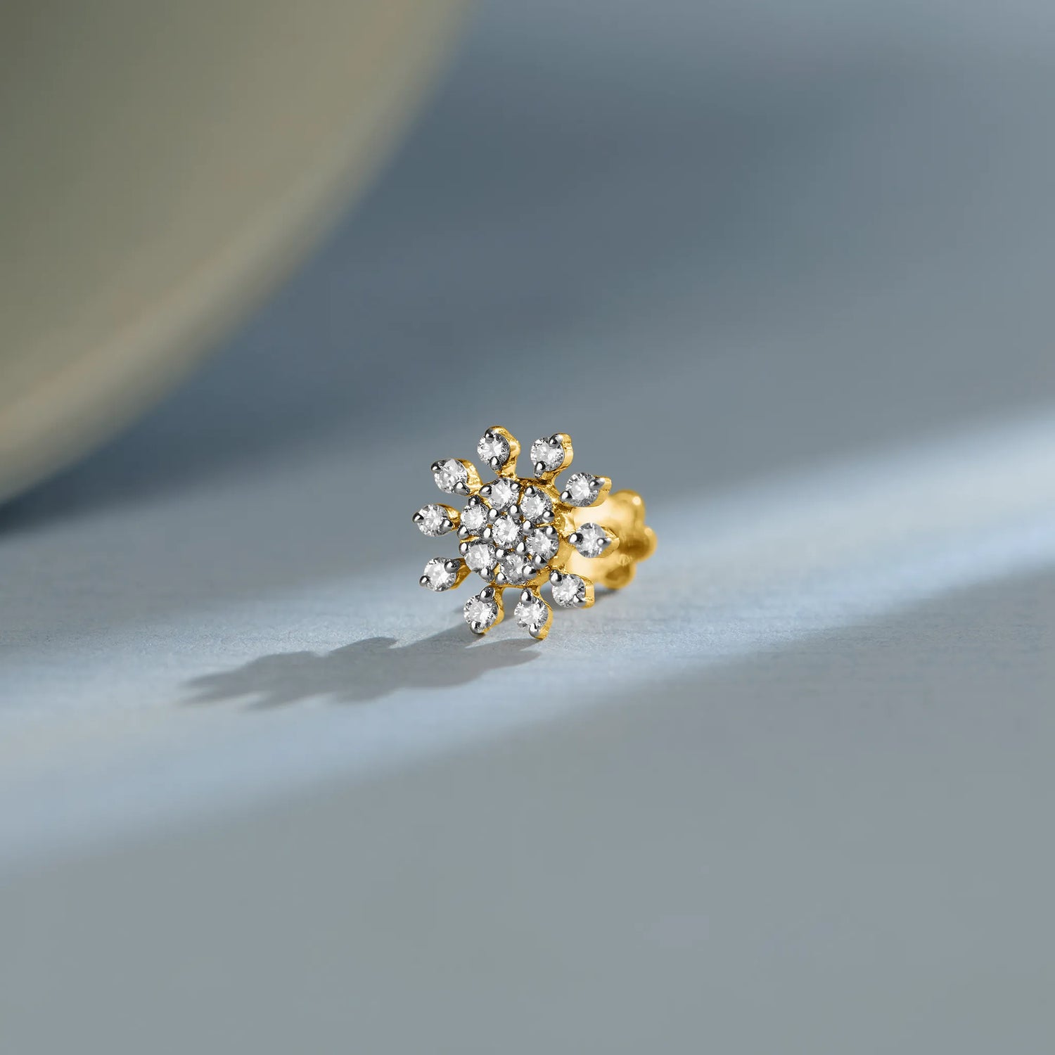 Regal Radiance Sunrays Inspired Gold Nose Pin With Diamond For Women Online