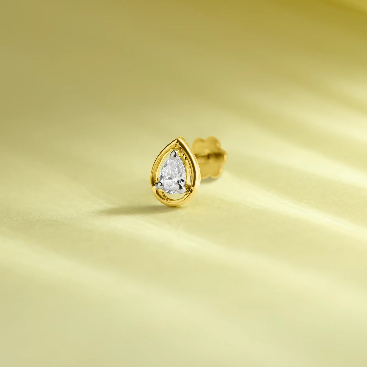 Royal Drop Single Solitaire Nose Pin Gold And Diamond For Women