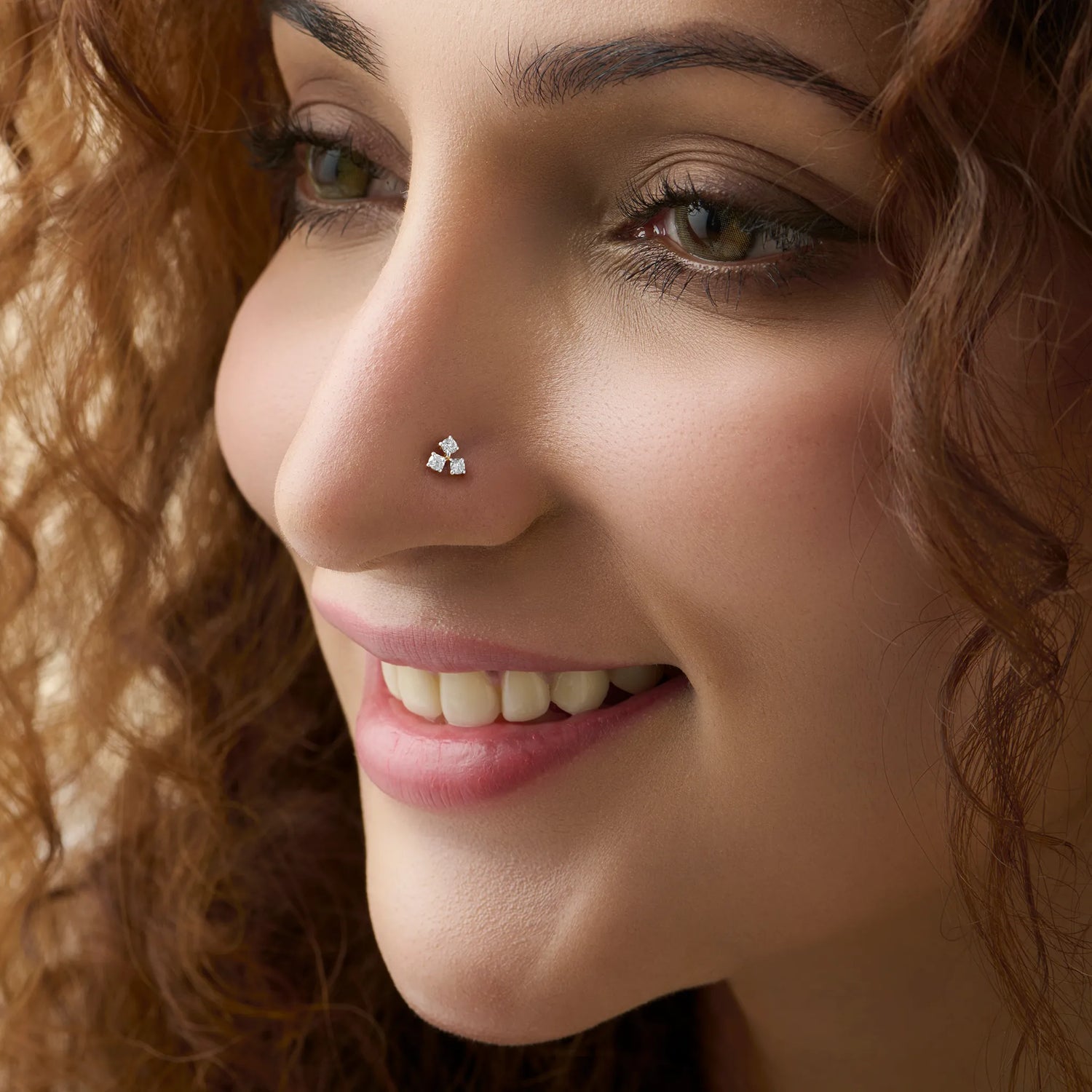 Gleam Trio three Diamond Nose Pin Gold Online For Women