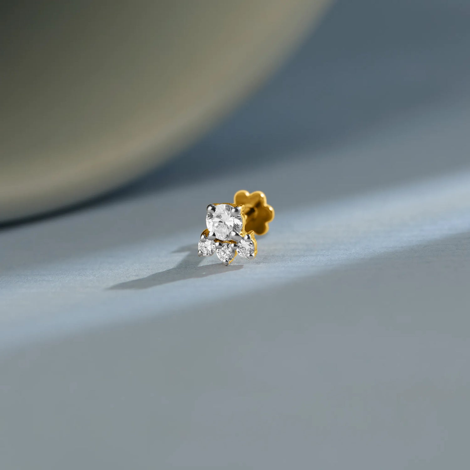 Gleam Cluster Single Solitaire Diamond And Gold Nose Pin For Women Online