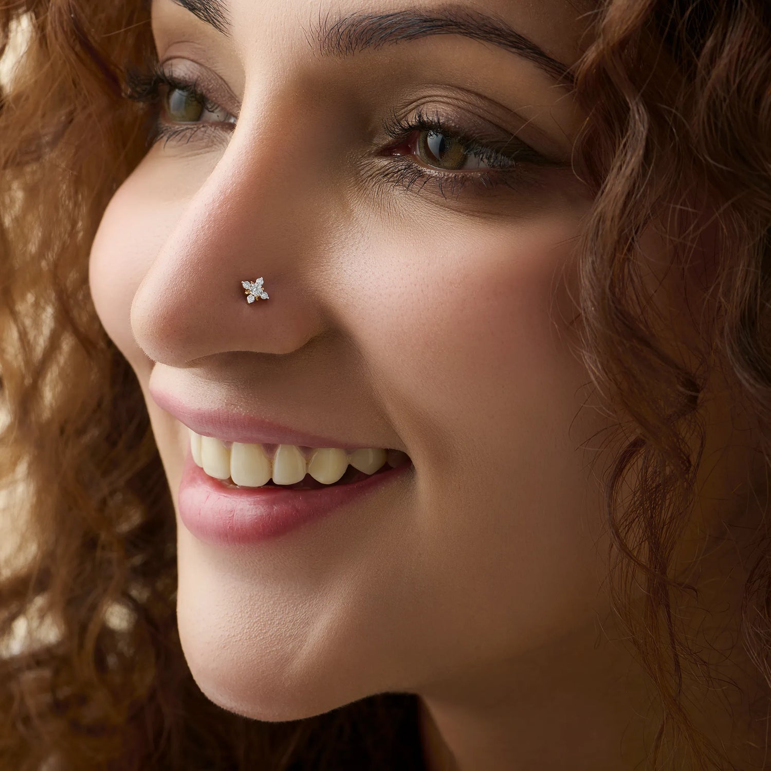 Petal Radiant Flower Inspired Nose Pin Gold And Diamond