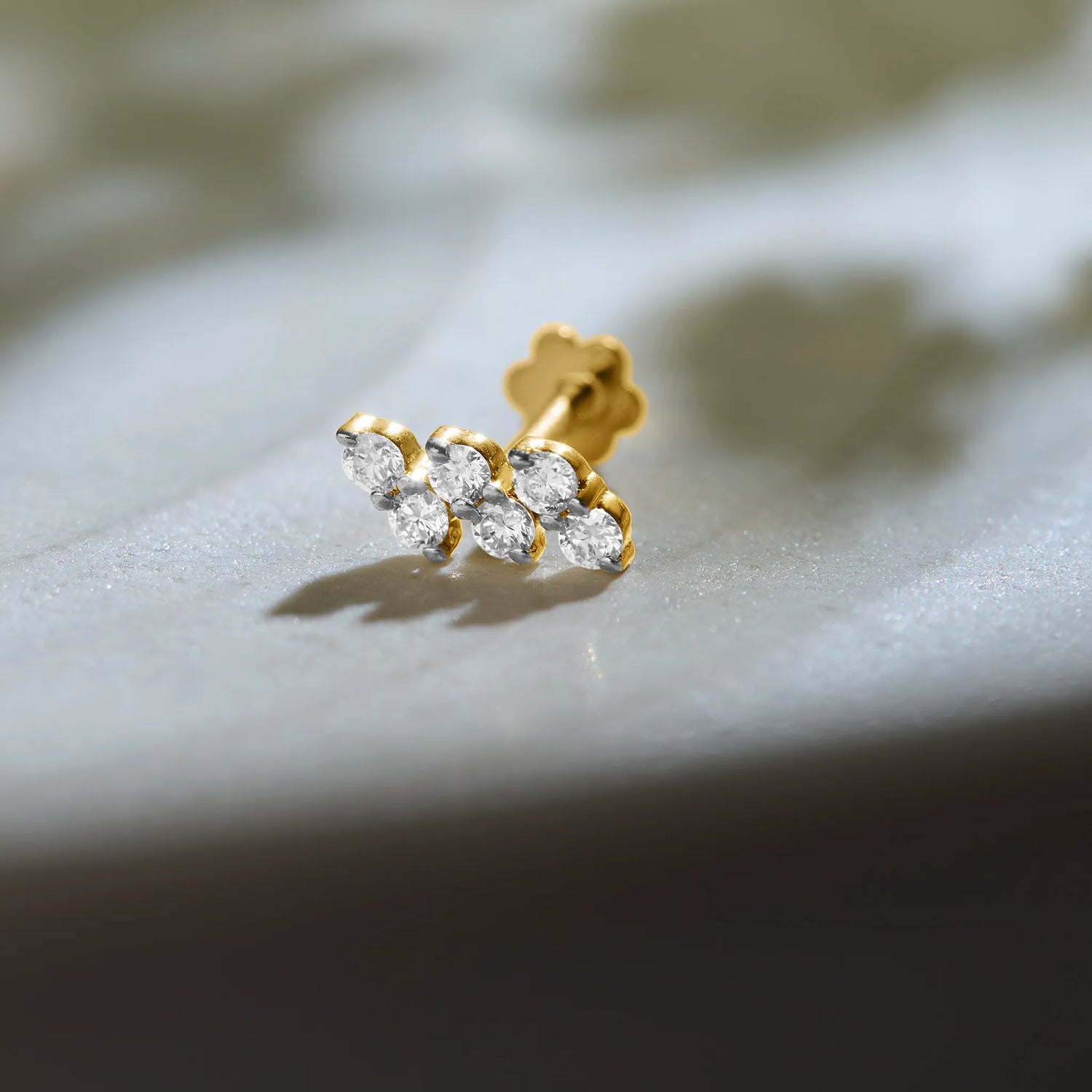 Linear Sparkle Six Set Diamond And Gold Nose Pin
