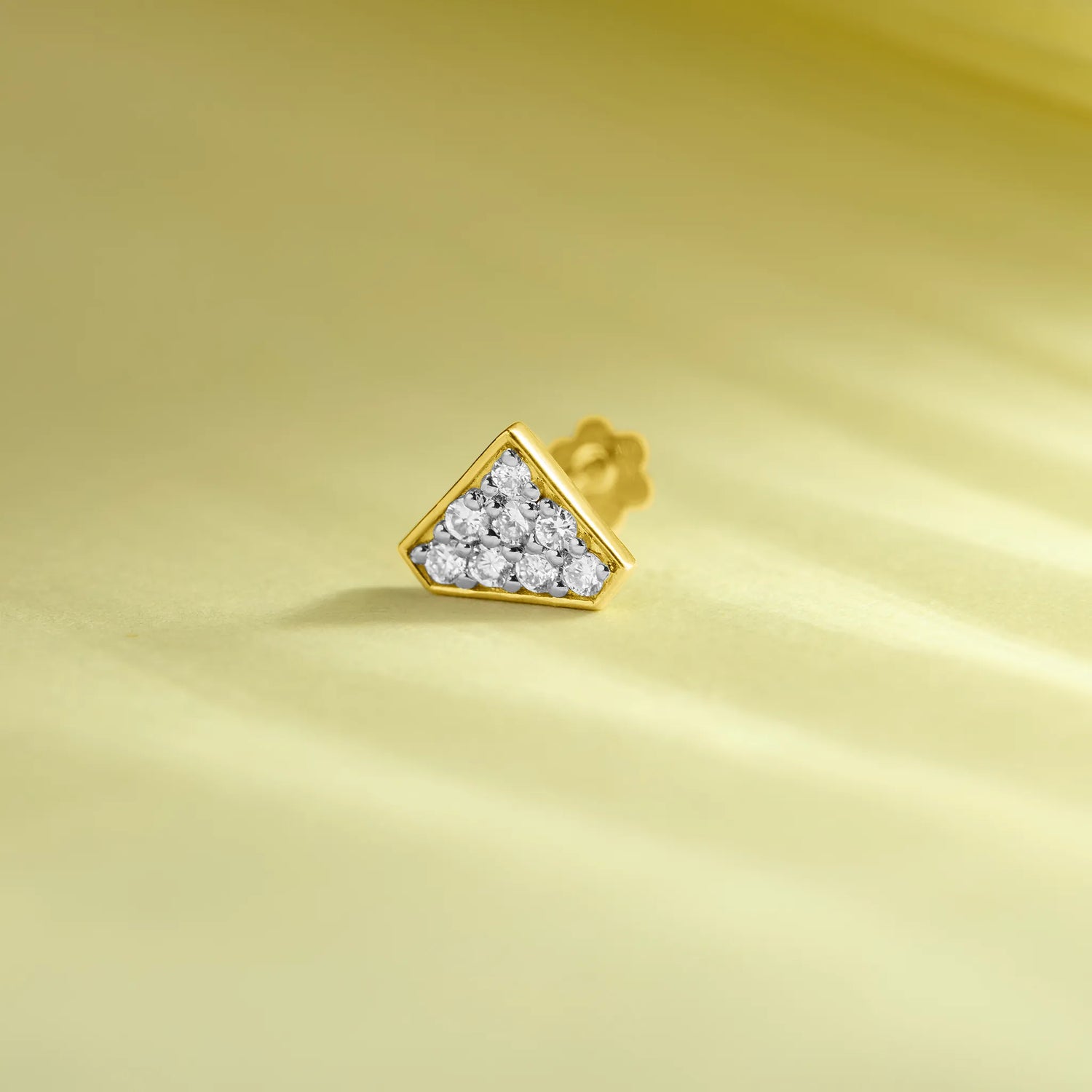 Diamond Cluster Triangular Nose Pin Gold And Diamond Design For Women