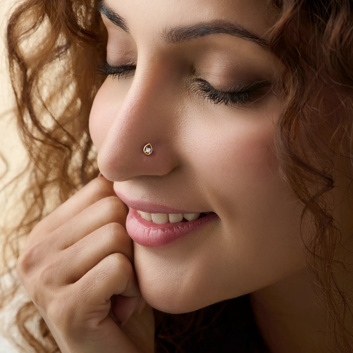 Teardrop Radiance Leaf Gold Diamond Nose Pin Online