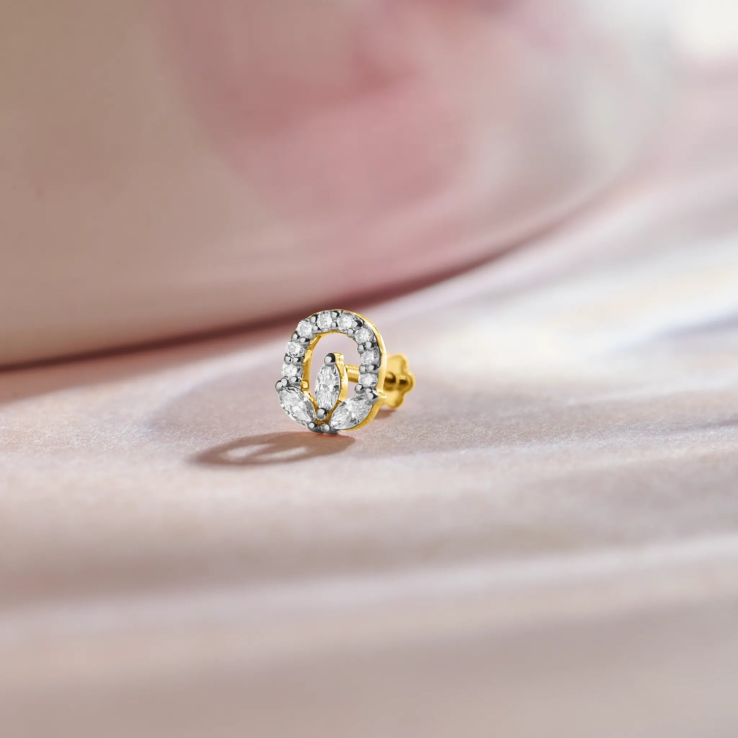 Blooming Petals Flower Inspired Solitaire Diamond And Gold Nose Pin Design