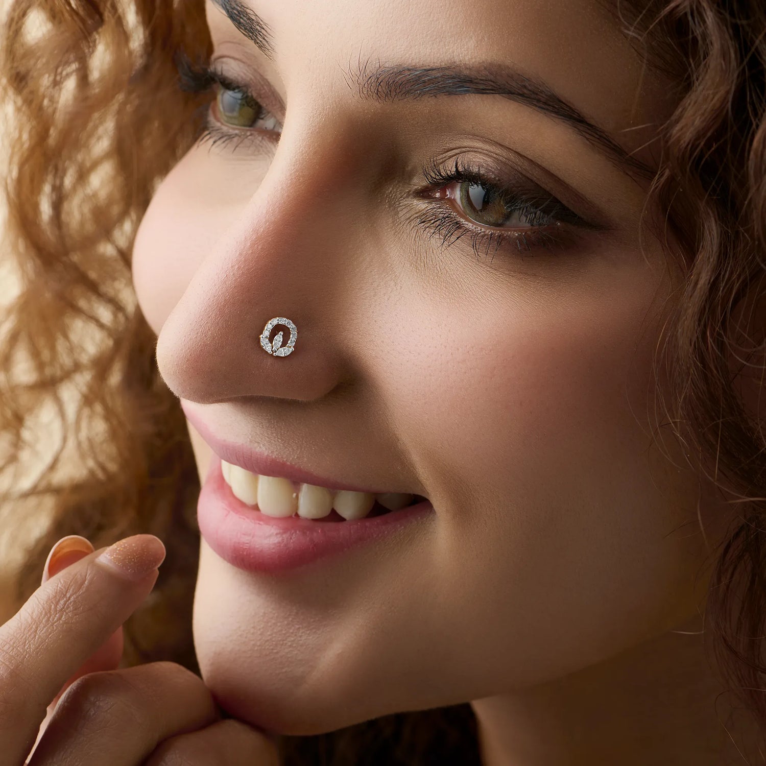 Blooming Petals Flower Inspired Solitaire Diamond And Gold Nose Pin Design