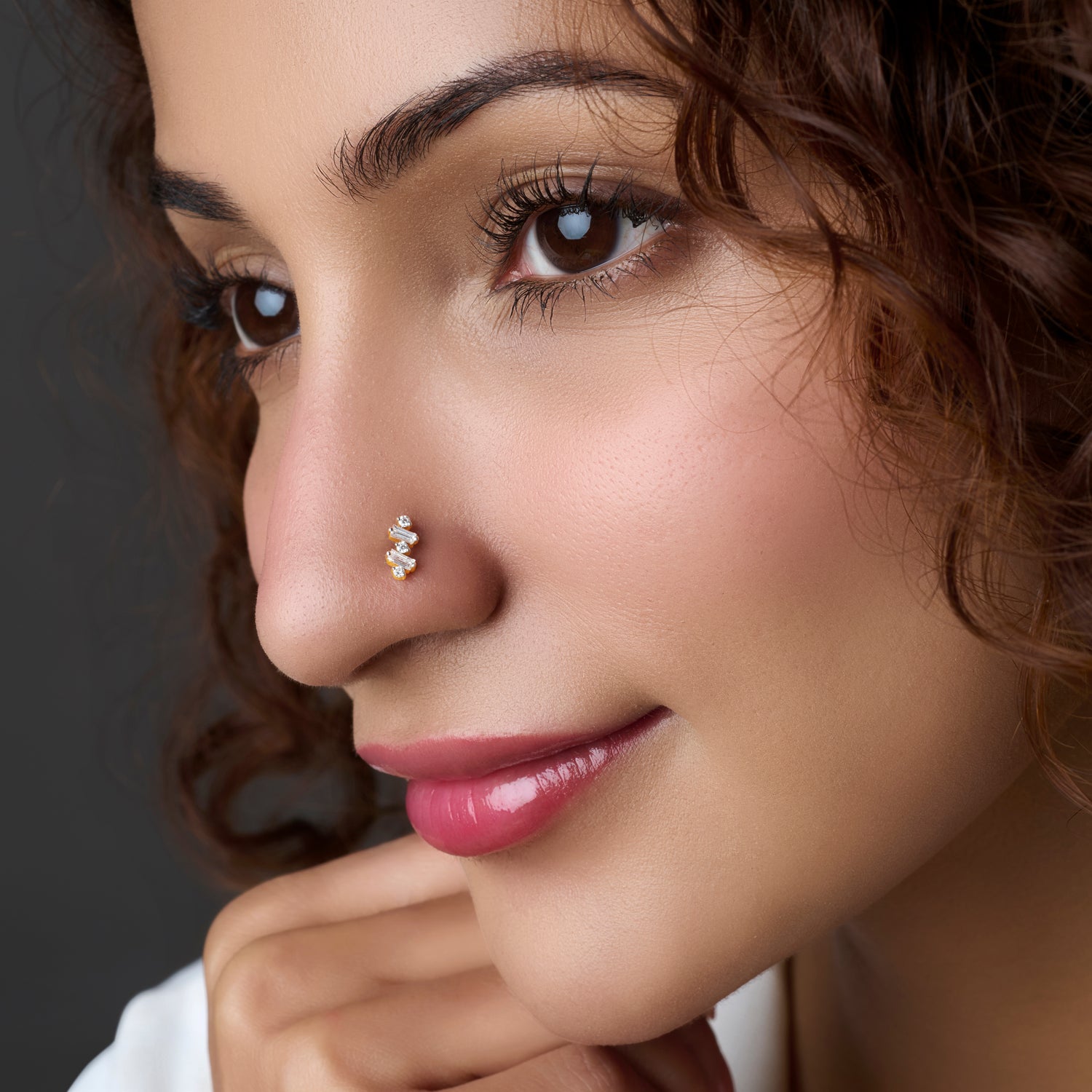 Stairway Gold Nose Pin With Diamond