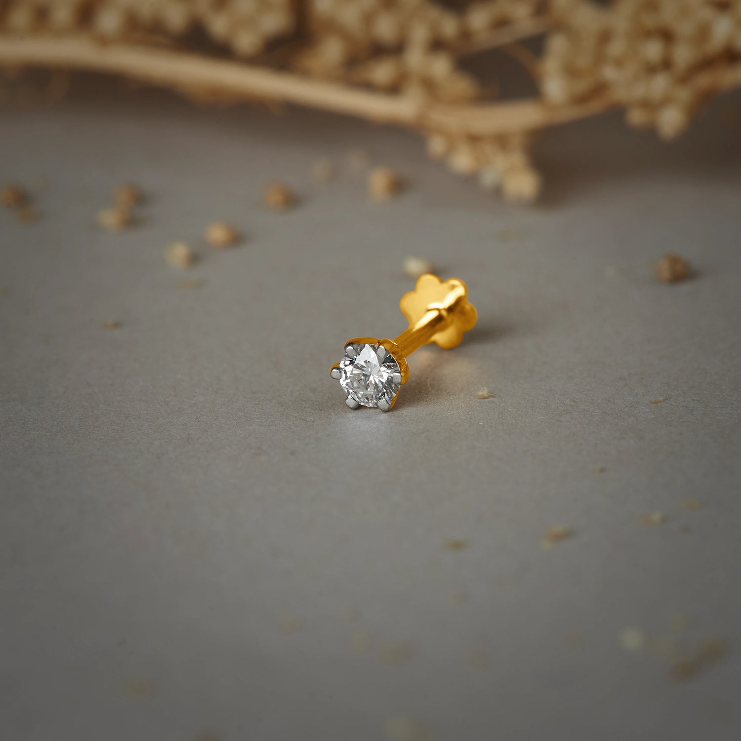 Epitome Stud Single Solitaire Diamond Nose Pin