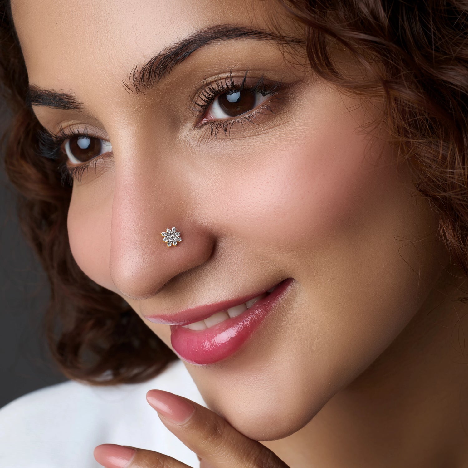 Snowblanket Nose Pin Gold With Diamond Design Online