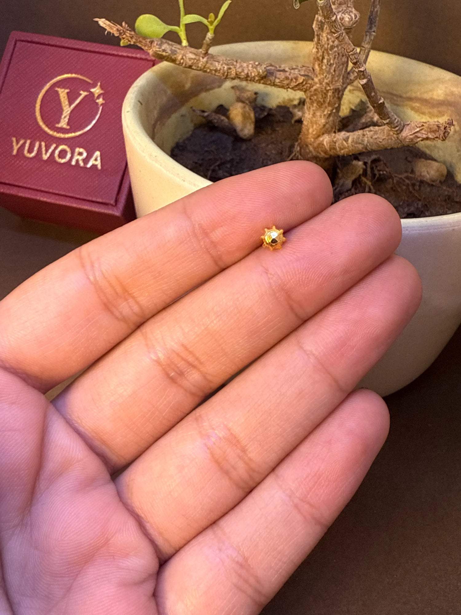 Golden Radiance Gold Nose Pin – Simple 18K Nose Pin Gold Design for Women