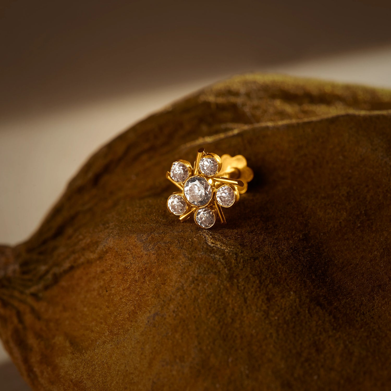 Ruby Spark 18K Stone Gold Nose Pin Online