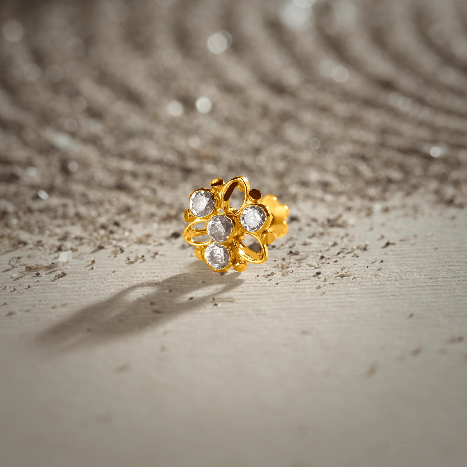 Sapphire Trio 18K Stone Gold Nose Pin Online For Women