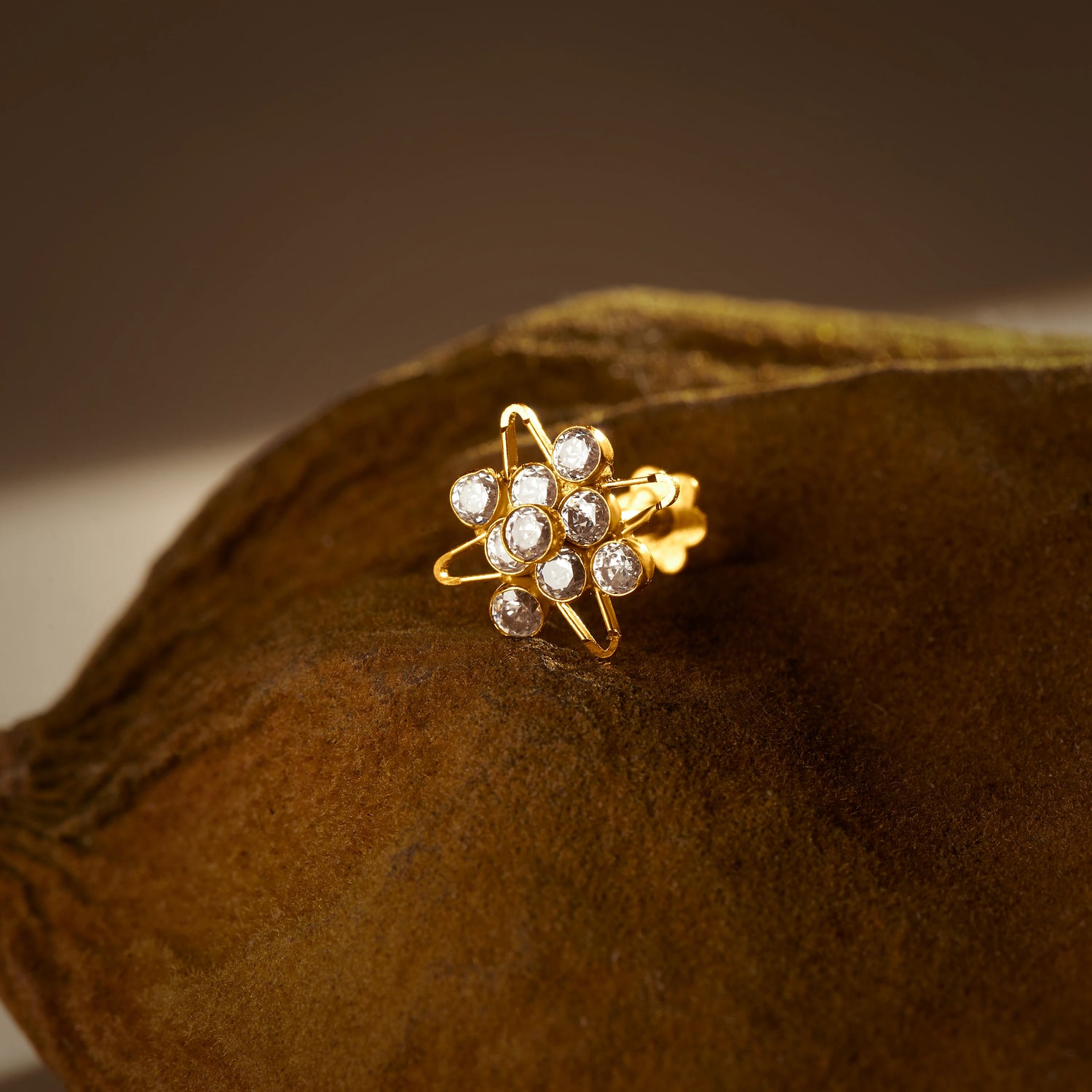 Star Noir 18K Star Inspired Gold Nose Pin Design with Stone Setting For Women