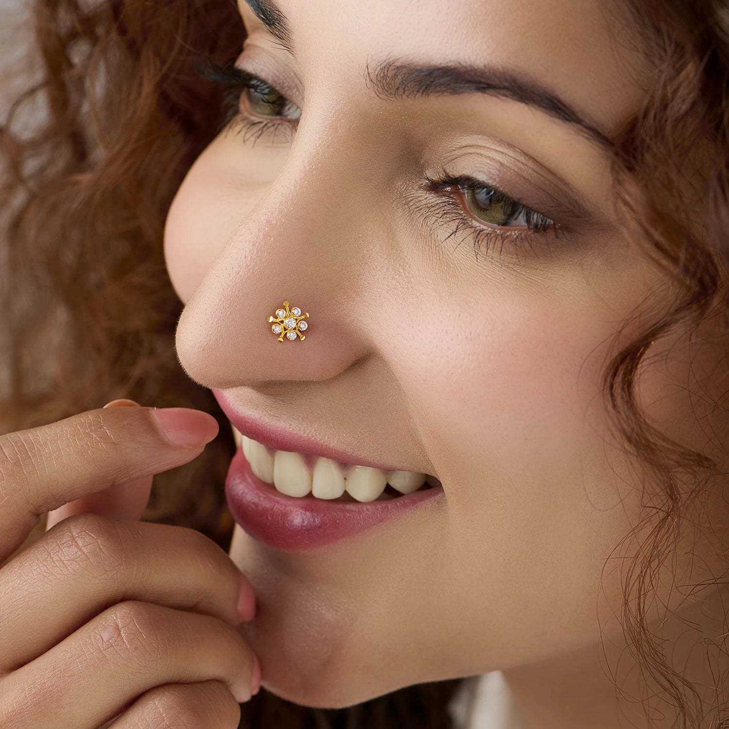 Sun Burst 18K Sun & Star Design Inspired Stone Gold Nose Pin Design Online
