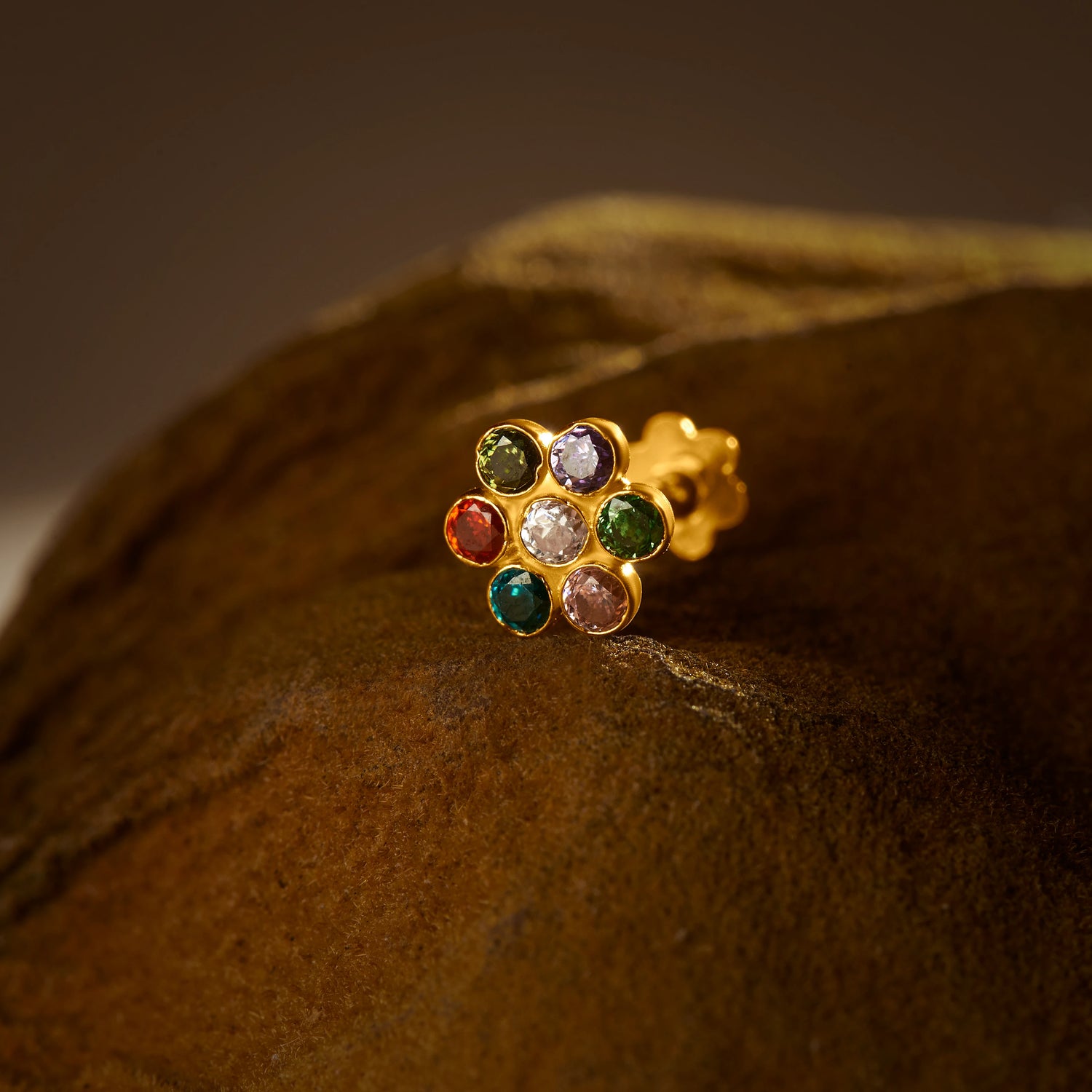 Midnight Blossom 18K Black Stone Gold Nose Pin For Women