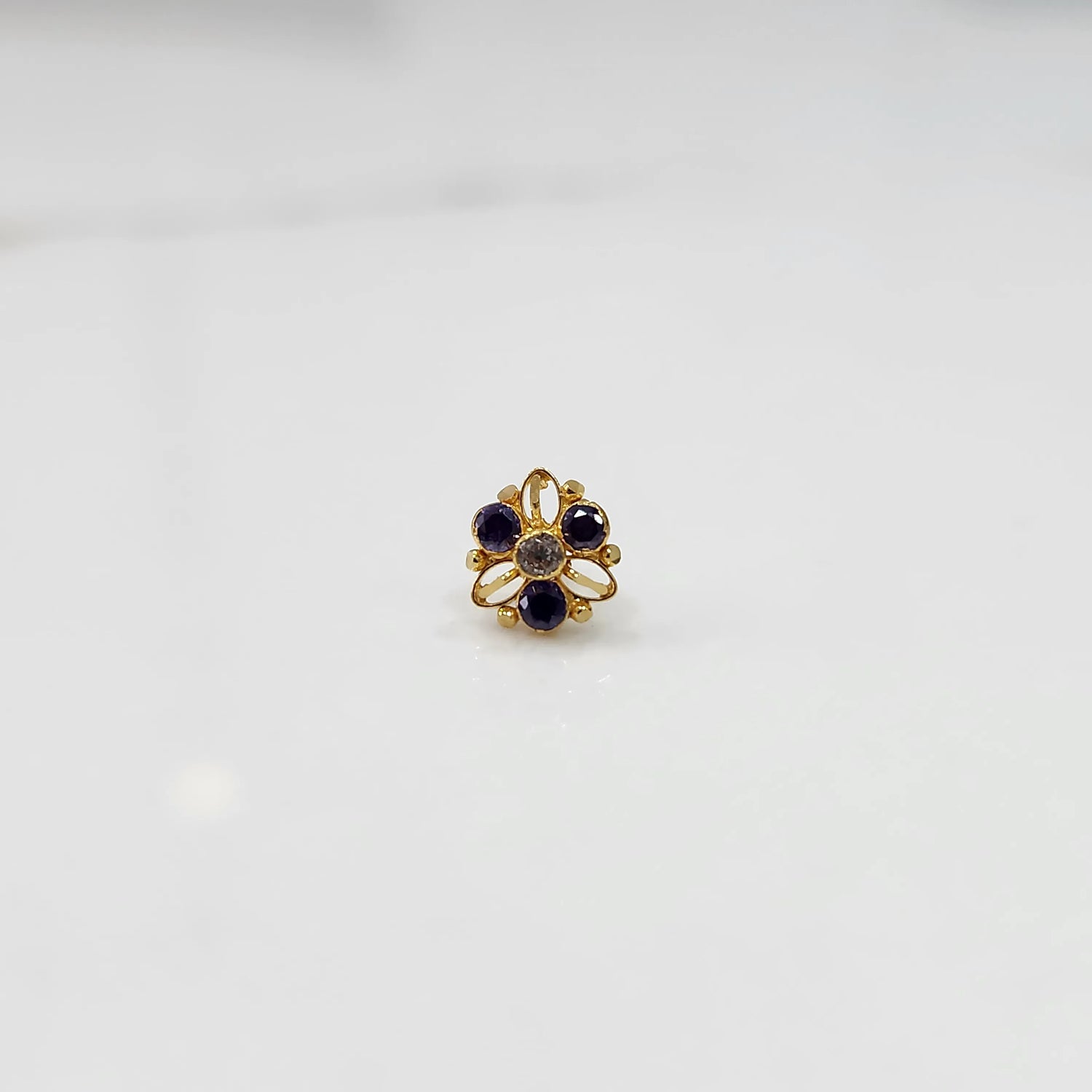 Sapphire Trio 18K Stone Gold Nose Pin Online For Women