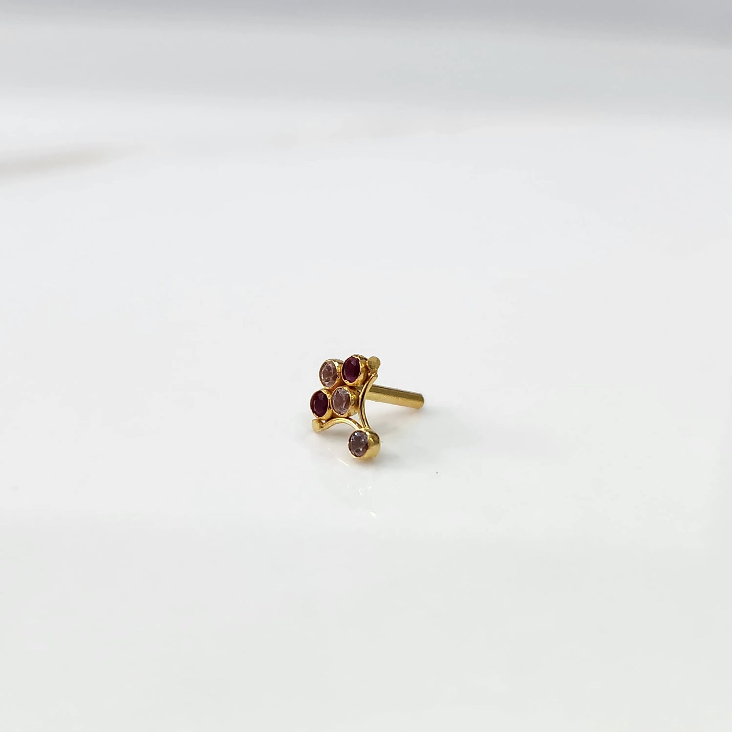 Ruby Arc 18K Leaf Inspired Stone Nose Pin Gold Online