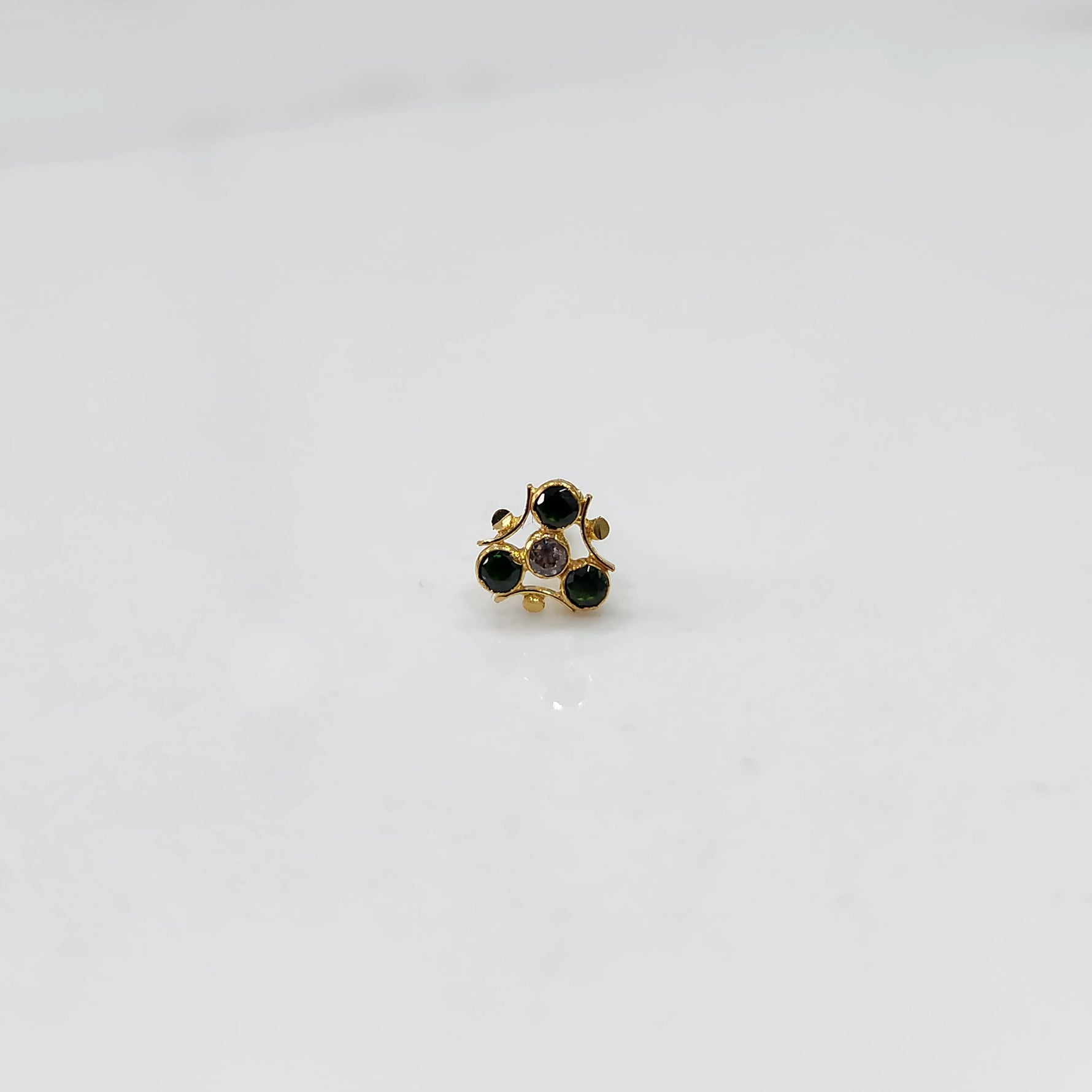 Tiny nose pin gold with floral design