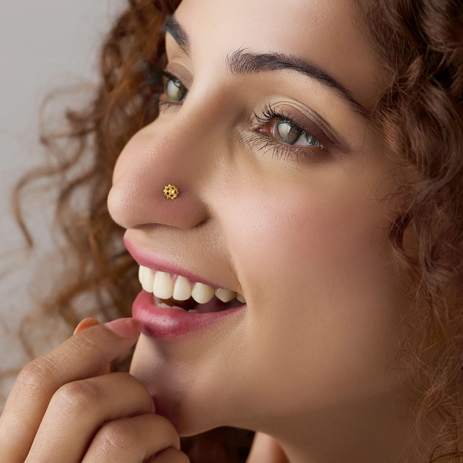 Petal Dome 18K Floral-Inspired Simple Gold Nose Pin