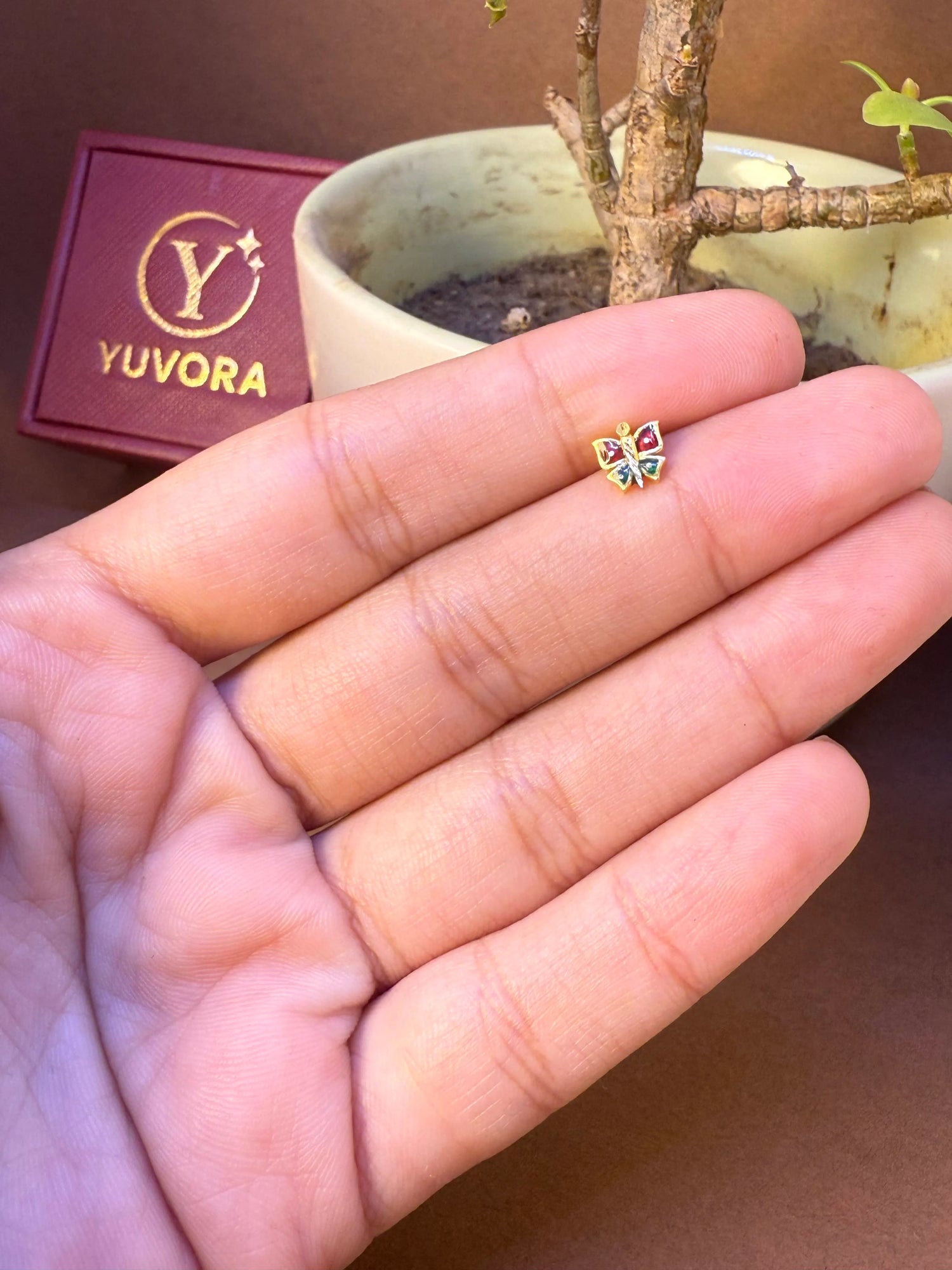 Golden Flutter Gold Nose Pin – Simple 18K Nose Pin Gold Design for Women