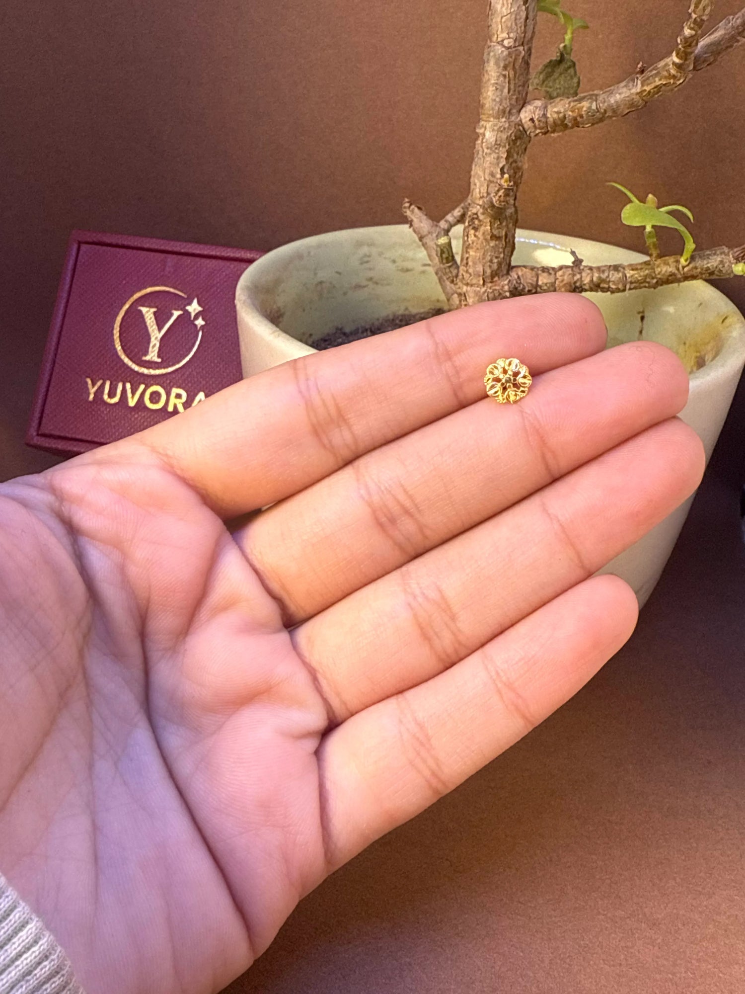 Braided Facet Gold Nose Pin – Simple 18K Nose Pin Gold Design for Women