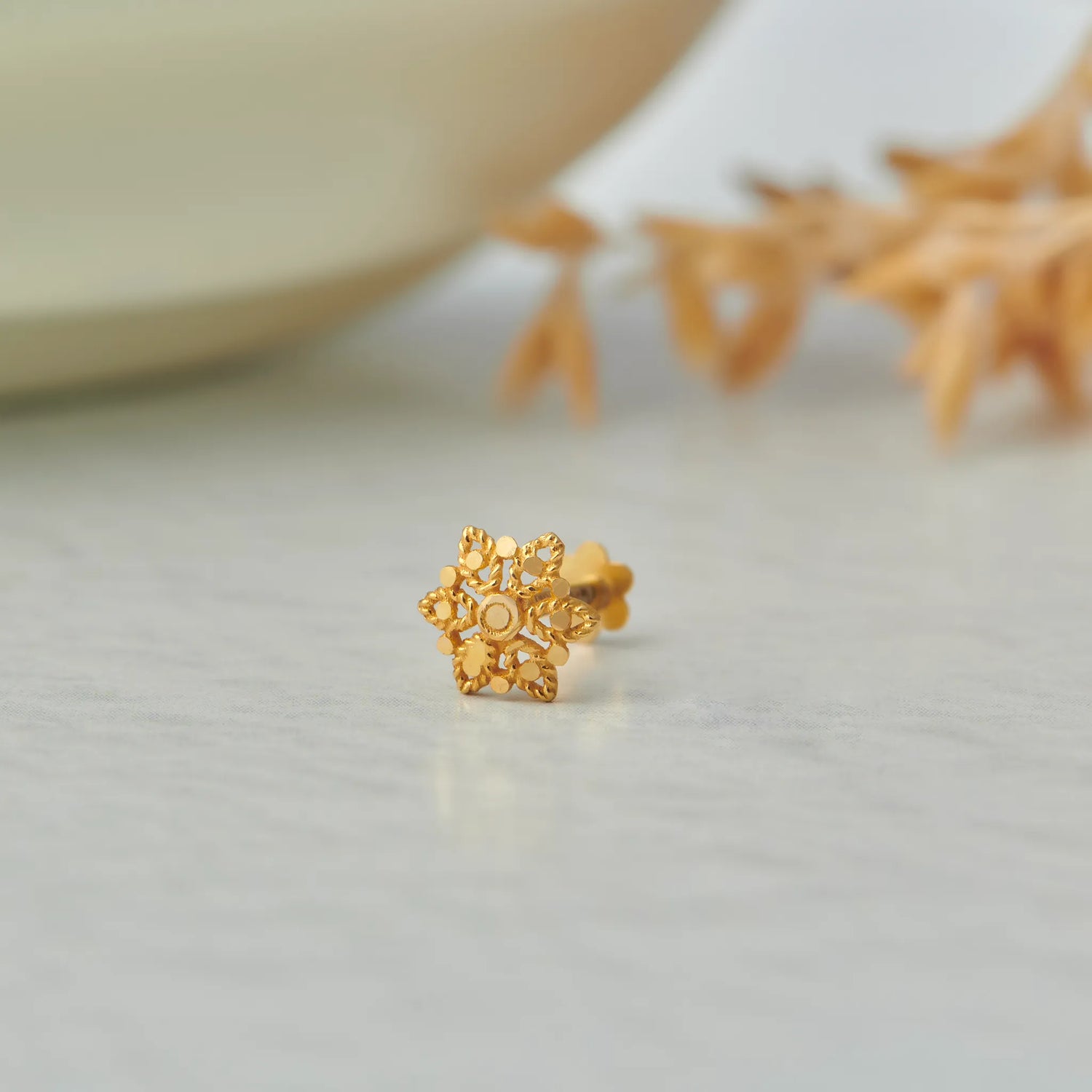 Hexa Noir 18K Filigree Handmade Simple Gold Nose Pin For Women