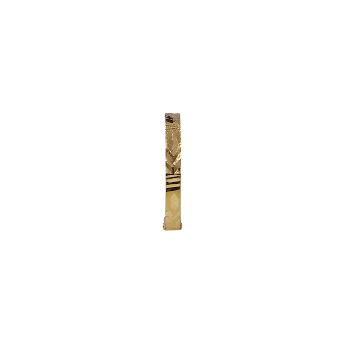 Side profile view of Viva Mosaic gold nose pin in 18K gold with intricate geometric detailing